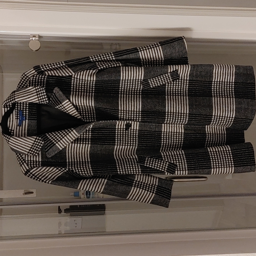 Jacket - Picture 2 of 4